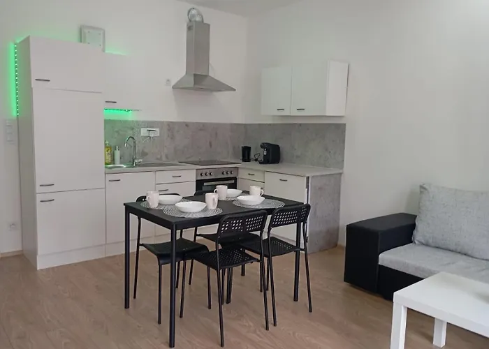 Novy Apartman S Terasou