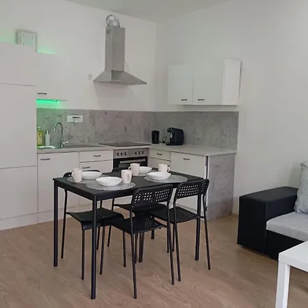 Novy Apartman S Terasou Brno Exterior photo