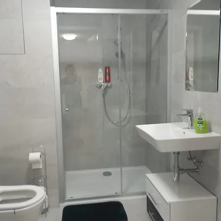 Novy Apartman S Terasou Brno Exterior photo
